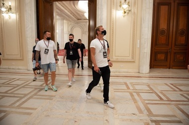 Armin van Buuren va concerta pe 25 septembrie în Piaţa Constituţiei: "Pregătesc un set unic şi deja lucrez cu câţiva artişti pe care doresc să-i aduc în România" - FOTO