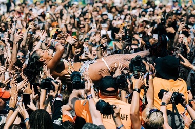 Au fost arestate 19 persoane la festivalul Lollapalooza unde au fost prezente zilnic 100.000 de persoane 