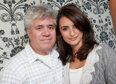 Penelope Cruz a dezvăluit la Veneţia că Pedro Almodovar crede că ea „suferă prea mult” pentru creaţia sa