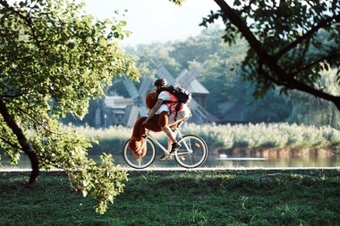 Astra Film Festival - Aproximativ 500 de persoane au venit la proiecţii cu bicicleta, cel mai sustenabil mijloc de deplasare în spaţiul urban