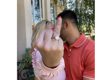 Cântăreaţa Britney Spears s-a logodit cu modelul Sam Asghari - VIDEO