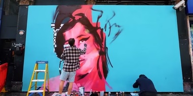 „Amy - Beyond the Stage”, expoziţie dedicată cântăreţei Amy Winehouse la Londra