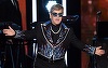 Elton John, primul artist cu single-uri în UK Top 10 în şase decenii diferite