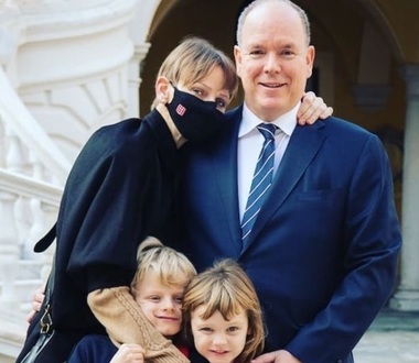 Prinţesa Charlene a revenit la Monaco după o intervenţie chirurgicală în Africa de Sud