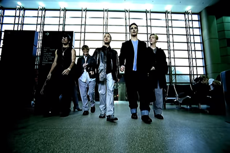 Videoclipul piesei „I Want It That Way” a grupului Backstreet Boys, peste 1 miliard de vizualizări pe YouTube