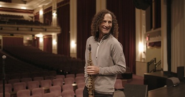 Music Box - Kenny G: Îmi place când cineva face glume pe seama mea, este flatant, pentru că mă gândesc că mă cunosc