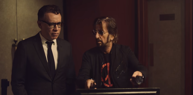 Muzicianul Ringo Starr şi actorii Fred Armisen şi Jon Hamm, într-un nou videoclip pentru piesa „My Sweet Lord” a lui George Harrison - VIDEO