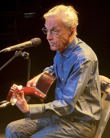 Cântăreţul brazilian Caetano Veloso şi soţia sa, pozitivi la Covid-19