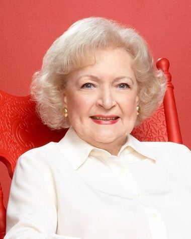 Actriţa Betty White, simbol al televiziunii americane, a murit la vârsta de 99 de ani