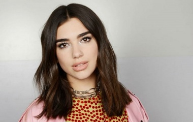 Piesa „Levitating” cântată de Dua Lipa, cele mai multe accesări online în SUA în 2021. „Dangerous” al lui Morgan Wallen, cel mai ascultat album
