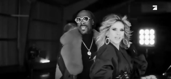 Snoop Dogg şi top modelul Heidi Klum au lansat un single în colaborare - VIDEO