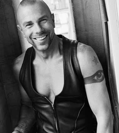 Designerul francez, Thierry Mugler, a murit la vârsta de 73 de ani