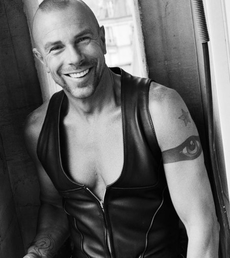 Designerul francez, Thierry Mugler, a murit la vârsta de 73 de ani