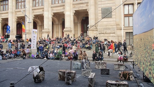 Peste 15.000 de participanţi în primul weekend al proiectului „Străzi deschise - Bucureşti, promenadă urbană” - FOTO