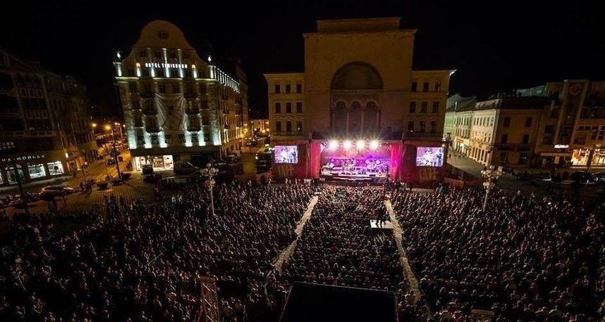 Timişoara: JazzTM se transformă în JAZZx si va fi finanţat de Consiliul Judeţean Timiş / Stanley Clarke, deţinător al cinci premii Grammy, printre artiştii invitaţi