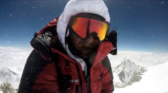 Imagini video de pe vârful Kangchenjunga din Himalaya, prezentate de alpinistul timişorean Horia Colibăşanu - VIDEO

 