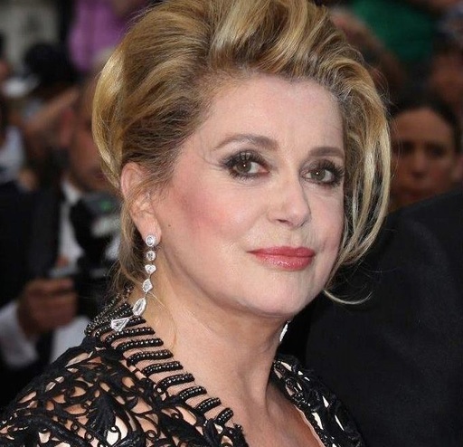 Catherine Deneuve va primi un Leu de Aur onorific la Festivalul de Film de la Veneţia