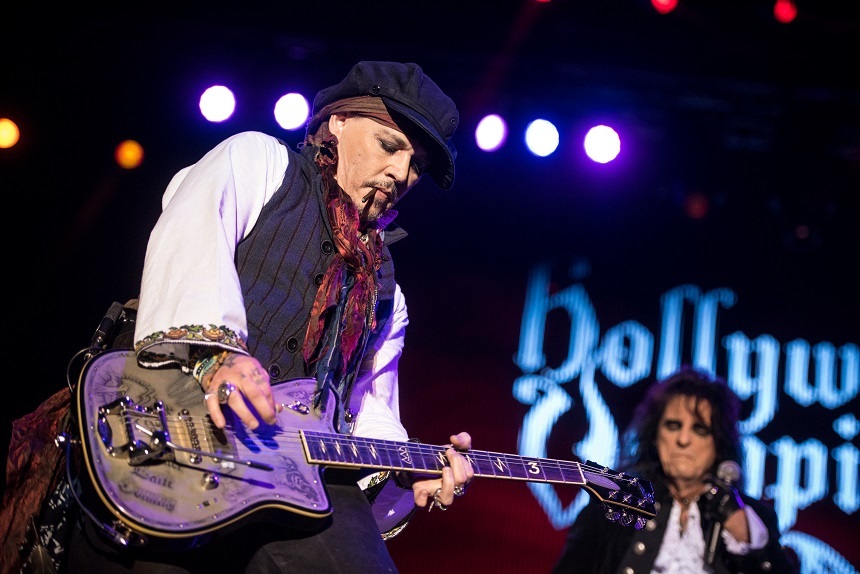 Johnny Depp va începe vara viitoare un turneu cu The Hollywood Vampires  - FOTO