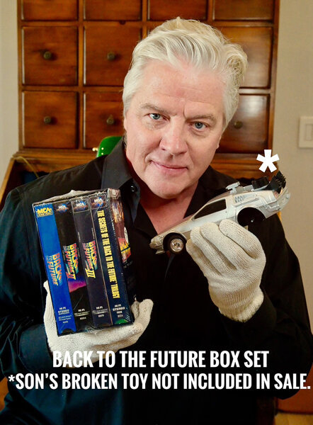 O casetă VHS cu "Back to the Future", vândută cu 75.000 de dolari la licitaţie, un record - FOTO