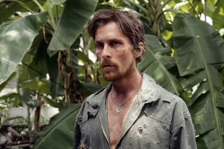 Trei filme de acţiune cu Christian Bale, Jay Leno şi Esai Morales, în programul din iulie la Warner TV