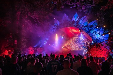 Peste 200 de artişti naţionali şi internaţionali, la Festivalul Untold/ Scena principală va avea peste 700 de metri pătraţi/ Peste 900 de jocuri de lumini vor colora stadionul Cluj Arena