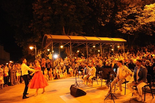 Constanţa: "Sunset Sea-mphony" revine în această săptămână/ Sunt programate două spectacole pe zi, unul în Parcul Arheologic, celălalt pe faleza Cazinoului/ Intrarea este liberă