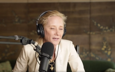 Actriţa Anne Heche, în stare gravă după ce a intrat cu maşina într-o locuinţă din cartierul Mar Vista din Los Angeles - CNN