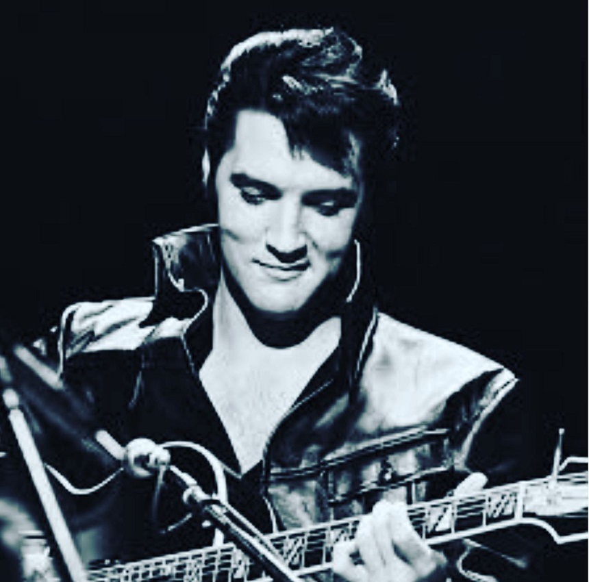 Colecţia de bijuterii „pierdută” a lui Elvis Presley, scoasă la licitaţie