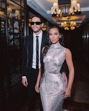 Kim Kardashian s-a despărţit de umoristul american Pete Davidson