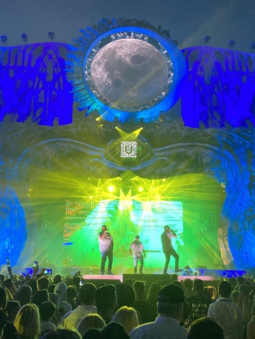 B.U.G. Mafia a oferit publicului UNTOLD o melodie din bătăile de inimă care ţin în viaţă alte inimi cu ajutorul Dăruieşte Viaţă - VIDEO