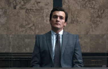 Rupert Friend, starul din „Anatomy of a Scandal”, va juca rolul celebrului dirijor român Sergiu Celibidache în „The Yellow Tie”