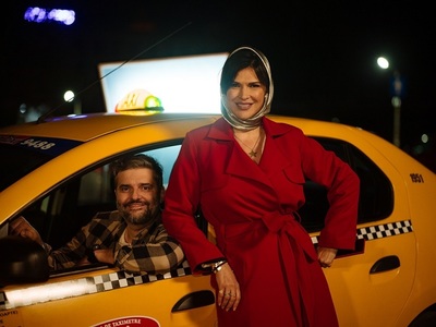 Andi Vasluianu, Monica Bârlădeanu şi Cosmin Nedelcu (Micutzu) în „Taximetrişti”, o comedie inspirată de viaţa de noapte a Bucureştiului