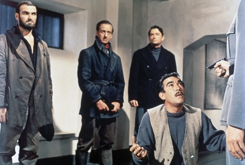 „Tunurile din Navarone”, cu Gregory Peck, Anthony Quinn şi Irene Papas, titlu de colecţie la Warner TV