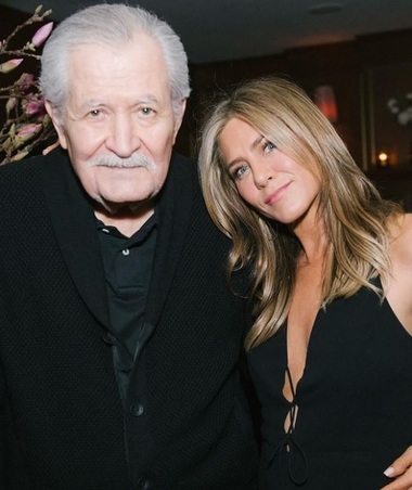 Actorul John Aniston, tatăl lui Jennifer Aniston, cunoscut din serialul „Tânăr şi neliniştit”, a murit la vârsta de 89 de ani