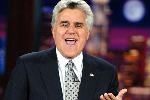 Jay Leno a fost externat din spital, după ce a suferit arsuri la faţă într-un incendiu - FOTO