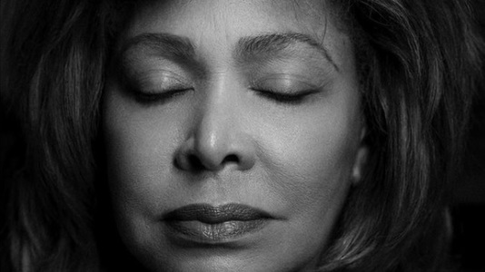 Tina Turner deplânge moartea "fiului iubit", Ronnie, care a murit la 62 de ani