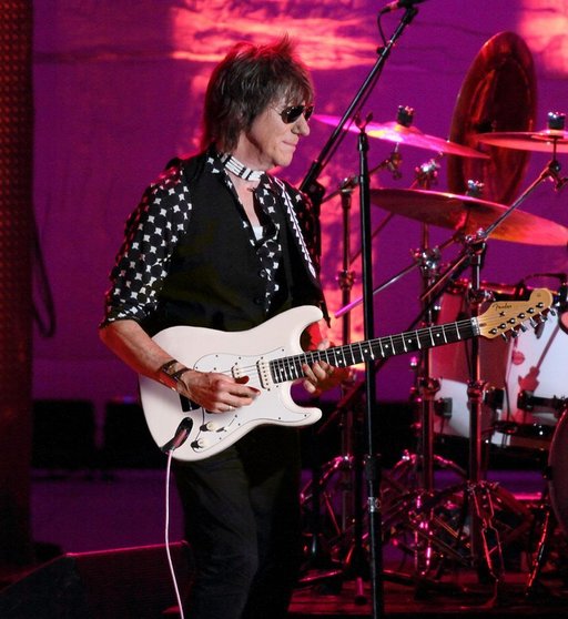 Legendarul chitarist Jeff Beck a murit 