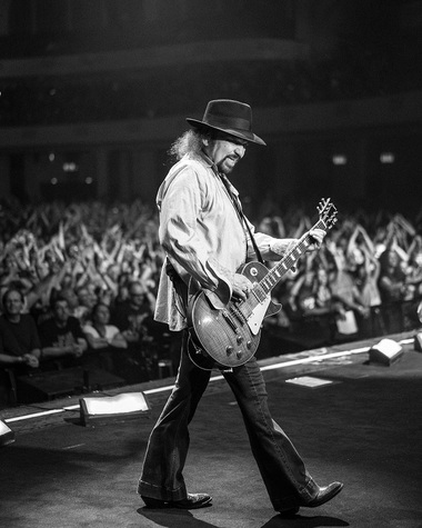 Chitaristul Gary Rossington, ultimul membru fondator al formaţiei Lynyrd Skynyrd, a murit