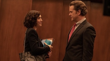 Serialul „Fatal Attraction”, cu Joshua Jackson şi Lizzy Caplan în rolurile principale, din această primăvară pe SkyShowtime