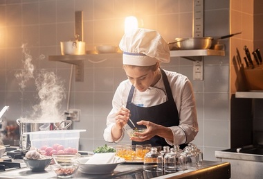 Comedia italiană "Cina perfectă", în regia lui Davide Minnella, din 17 martie în cinematografe - VIDEO