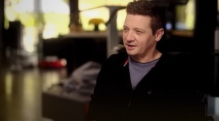 Jeremy Renner, în primul interviu după accidentul său: "Îmi amintesc de durere" - VIDEO