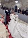 Met Gala - Starurile modei şi ale showbiz-ului l-au omagiat pe Karl Lagerfeld în cea mai extravagantă seară de la New York/ VIDEO
