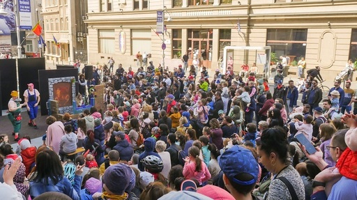 Minivacanţa de 1 Iunie, sărbătorită la „Străzi deschise” cu evenimente şi plimbări pietonale în cartierul Rahova şi pe Calea Victoriei 
