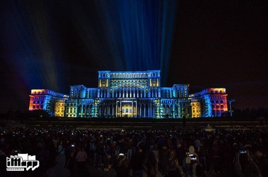 Spectacolul artelor vizuale şi al tehnologiei pe faţada Palatului Parlamentului, la iMapp Bucharest 