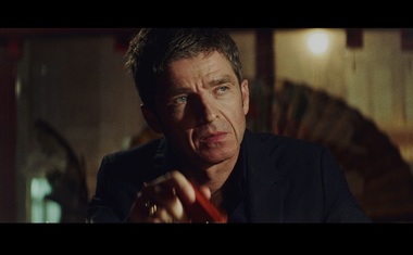 Noel Gallagher a recunoscut că se chinuie să îşi amintească versurile pe scenă