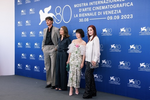 Priscilla Presley spune despre noul film, care prezintă viaţa ei alături de Elvis, că este „foarte dificil de privit”