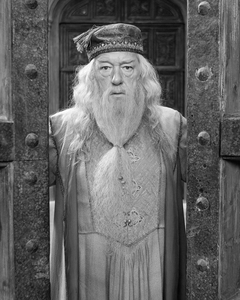 Actorul britanic Michael Gambon, cunoscut pentru rolul profesorului Albus Dumbledore din seria Harry Potter, a murit la 82 de ani