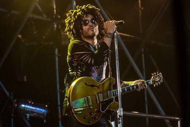 Lenny Kravitz anunţă un nou album, "Blue Electric Light", primul din ultimii cinci ani - VIDEO