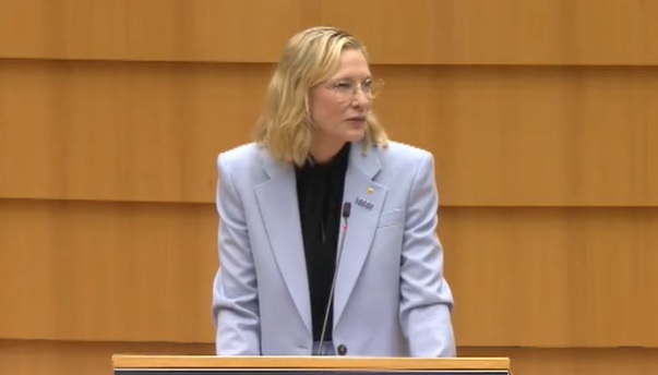 În Parlamentul European, Cate Blanchett a cerut "eliberarea imediată a tuturor civililor ţinuţi ostatici" - VIDEO