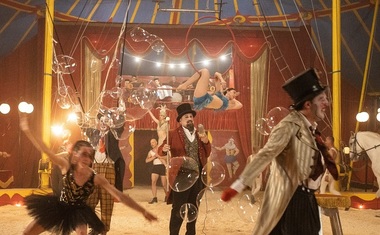 "Un viitor luminos/ Il sol dell’avvenire", o amuzantă scrisoare de dragoste a regizorului Nanni Moretti pentru cinematografie în epoca giganţilor de streaming - VIDEO